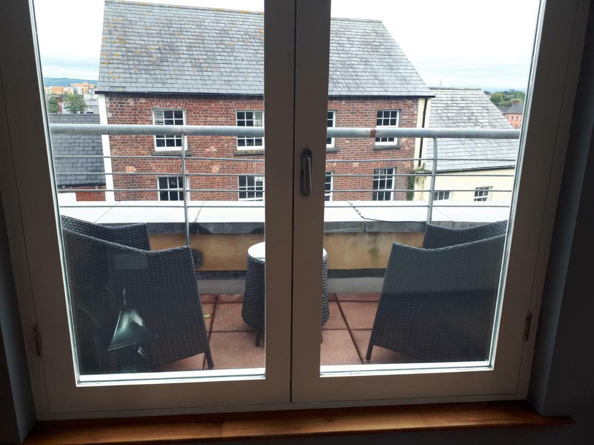 Luxurious Penthouse Apartment 1 , City Centre Kilkenny Exterior photo
